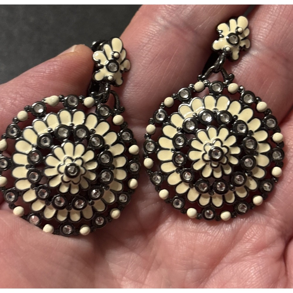 Joan Rivers Clip On Flower Cream Enamel And Rhinestone Earrings In Gunmetal